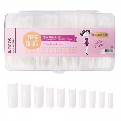 Unhas postiças brancas em embalagem transparente com rótulo rosa