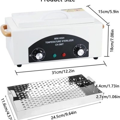 Esterilizador branco com painel preto e bandeja metálica perfurada ao lado