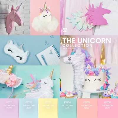 Vários produtos decorativos e acessórios com tema unicórnio em cores pastel