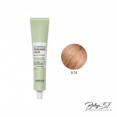 Tubo verde claro de coloração capilar Andreia com amostra de cor castanho claro 9.74