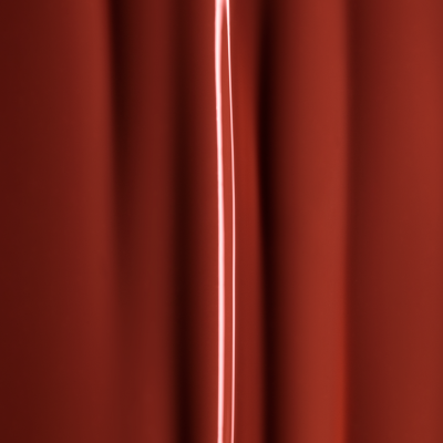 Cortina ou tecido vermelho brilhante com vinco vertical