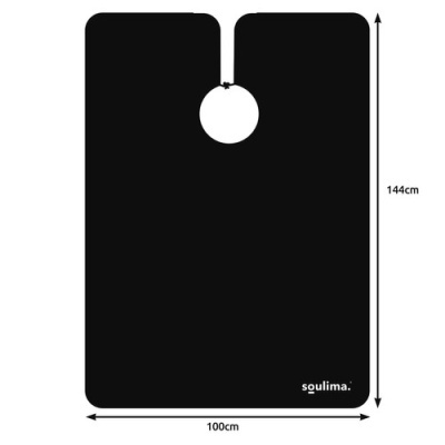 Capa preta retangular com recorte circular e marca Soulima.