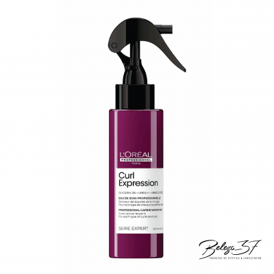 Frasco borrifador roxo e preto do produto Curl Expression da L'Oréal