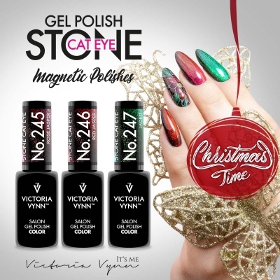 Produtos Victoria Vynn Gel Polish Cat Eye nº 245, 246 e 247 com decoração de unhas natalícia