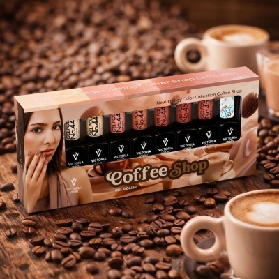 Conjunto de vernizes gel com tema Coffee Shop e design em tons de café