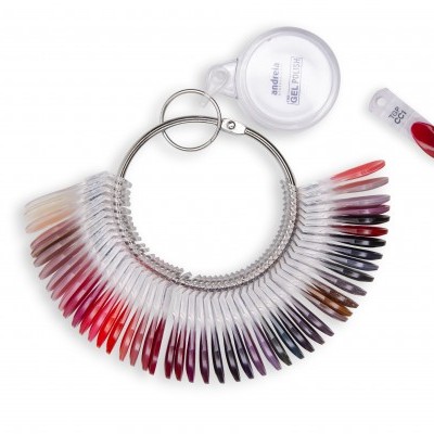 Amostras de verniz de unhas coloridas em leque com argola