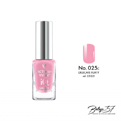 Verniz de unhas rosa claro Victoria Vynn iQ com amostra de cor e código