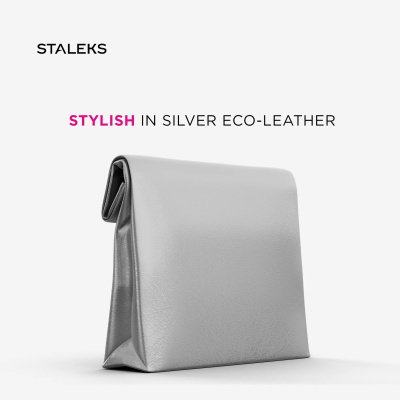 Bolsa dobrável prata em couro ecológico com texto de marca Staleks