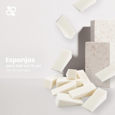 Esponjas brancas para Nail Art com texto informativo ao fundo