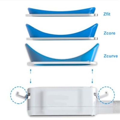 Almofadas azuis Zfit, Zcore e Zcurve sobre base branca com alças laterais.