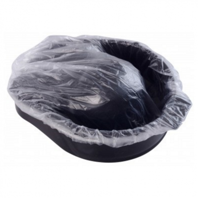 Bacia preta com saco plástico transparente na abertura