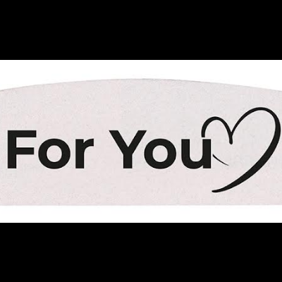 Etiqueta bege clara com texto 'For You' e desenho de coração