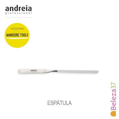 Espátula metálica prateada para manicure Andreia Professional sobre fundo branco