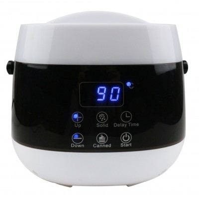 Aparelho branco e preto com visor digital mostrando 90°C e botões iluminados