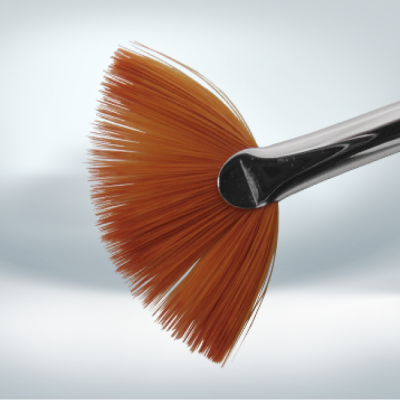 Pincel abanador com cerdas laranja e cabo metálico
