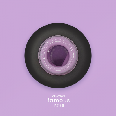 Frasco de verniz para unhas roxo em embalagem preta com tampa transparente