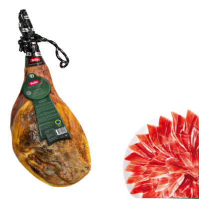 Pernil curado com etiqueta da marca Tello ao lado de prato com fatias finas de presunto