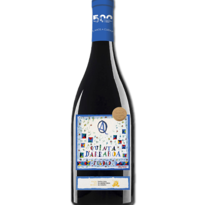 Garrafa de vinho tinto Quinta d'Arrabida com rótulo decorativo colorido