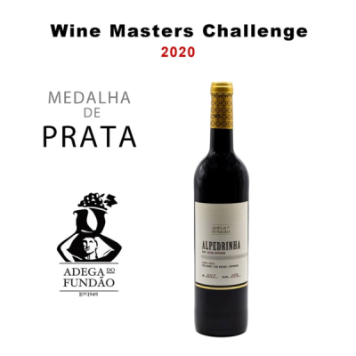 Garrafa de vinho Alpedrinha com medalha de prata Wine Masters Challenge 2020
