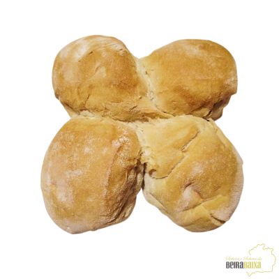 Pão tradicional de quatro bolas unidas com casca dourada