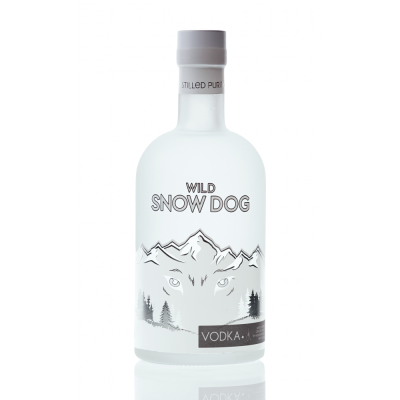 Garrafa de vodka Wild Snow Dog com design branco e imagem de montanhas e cão