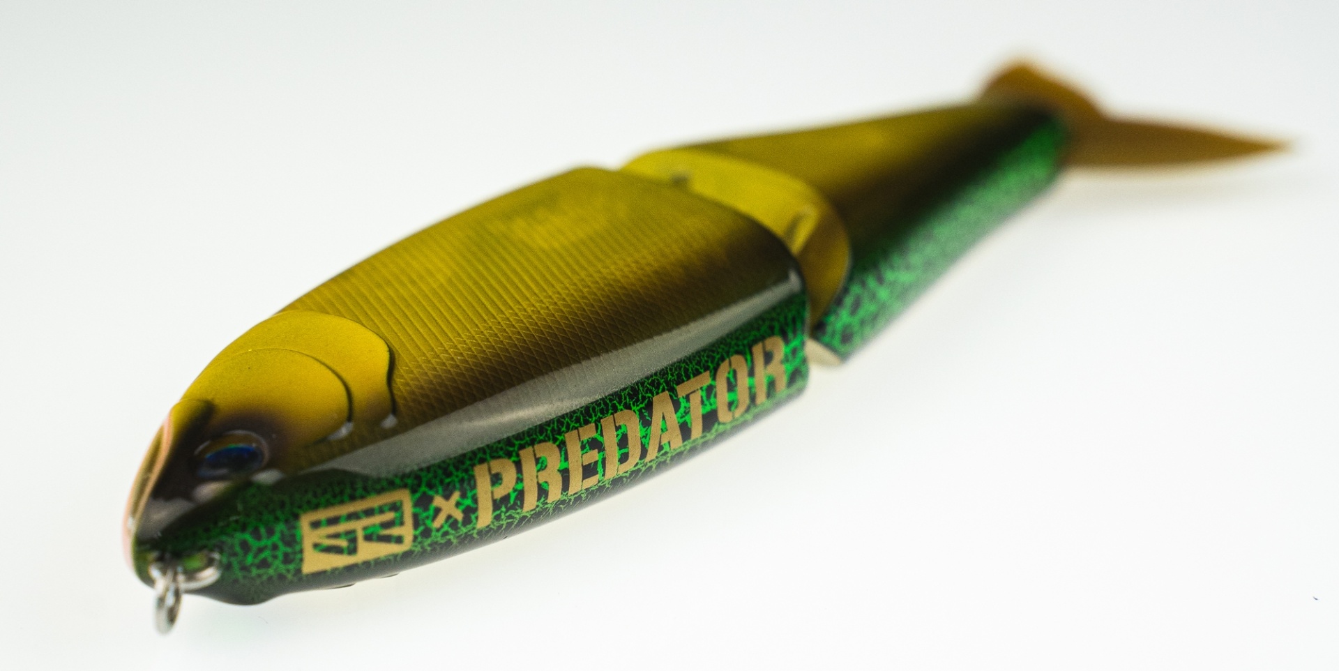 SWIMBAIT REPUBLIC GLIDEWAY 126 PREDATOR STORE Isca artificial de pesca verde e amarela com corpo articulado
