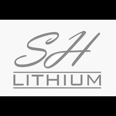 Logotipo SH LITHIUM cinza em fundo branco