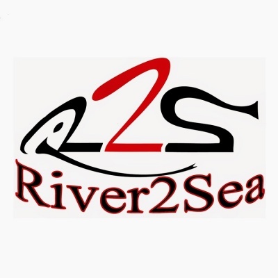 Logótipo River2Sea com letras estilizadas R2S em preto e vermelho
