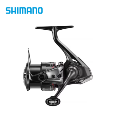 Carretel de pesca preto Shimano com detalhes em cinza e vermelho