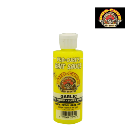 Frasco amarelo de Pro-Cure's Bait Sauce com tampa branca e rótulo detalhado