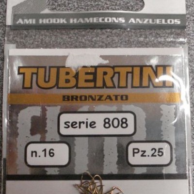 Pacote de anzóis de pesca TUBERTINI série 808 tamanho 16 com 25 peças
