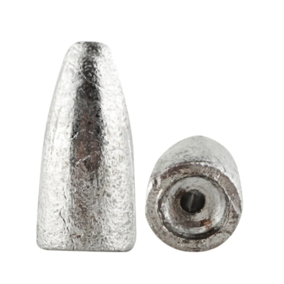 Dois pesos de pesca de chumbo prateados com acabamento rugoso