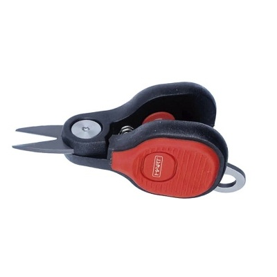 Tesourinha pequena com cabo preto e vermelho e lâminas de metal