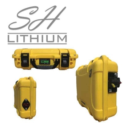 Maleta amarela robusta SH LITHIUM vista de três ângulos