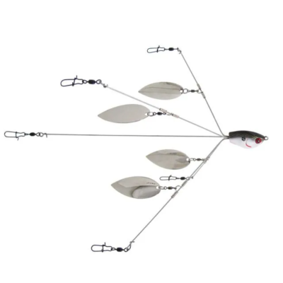 Isca de pesca com cabeça preta e branca e lâminas metálicas ovais prateadas