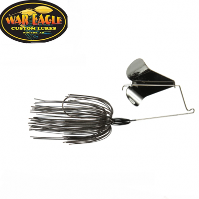 Isca de pesca spinnerbait War Eagle com saia preta e corpo metálico prateado