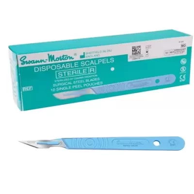 Escalpelos descartáveis Sterile II com cabo azul e lâmina de aço cirúrgico