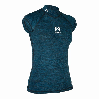 Camisola desportiva azul escuro mesclada com logótipo branco e gola alta