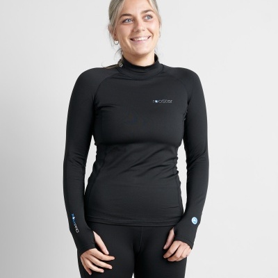 Camisola desportiva preta de manga comprida com gola alta