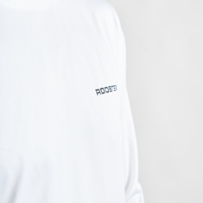 Camisola branca com logótipo Roberto no peito