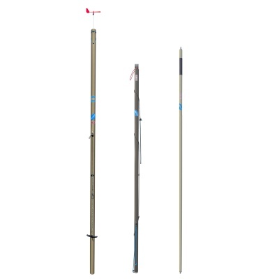 Três bastões verticais de cores e tamanhos variados usados para medição ou suporte.