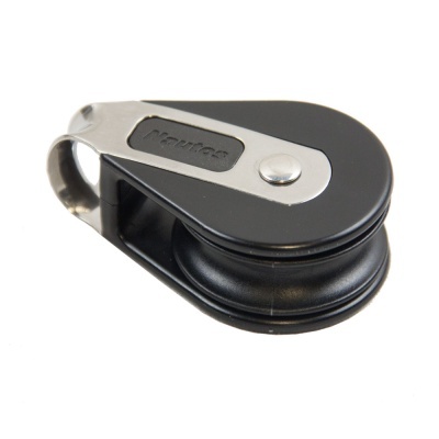 Carreteiro de vela preto com parte metálica prateada e marca Harken