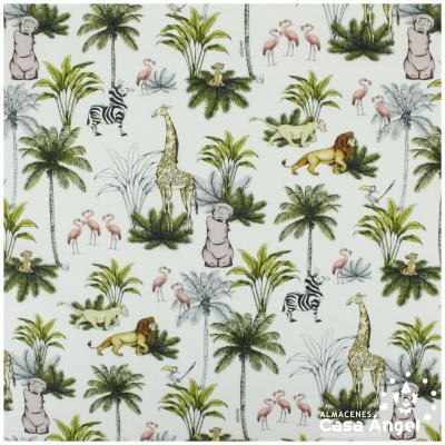 tecido com padrão de animais da savana e vegetação sobre fundo branco