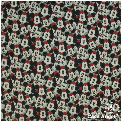 Tecido estampado com múltiplas imagens do rosto do Mickey Mouse em preto, branco e vermelho