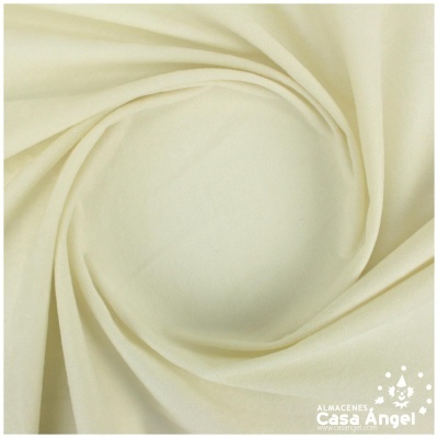 Tecido bege claro enrolado com logótipo Almacenes Casa Angel