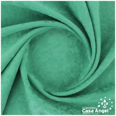 Tecido verde aveludado enrolado em espiral com logótipo ALMACENES Casa Angel