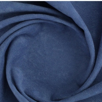 tecido azul dobrado em espiral