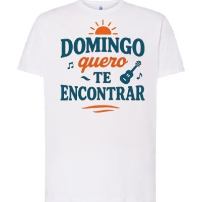 T-shirt branca com texto e gráficos em azul e laranja