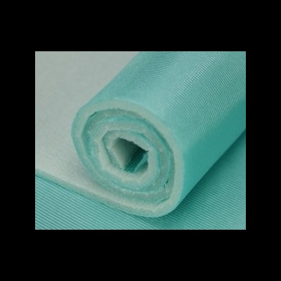 Rolo de tecido azul-claro com textura ondulada