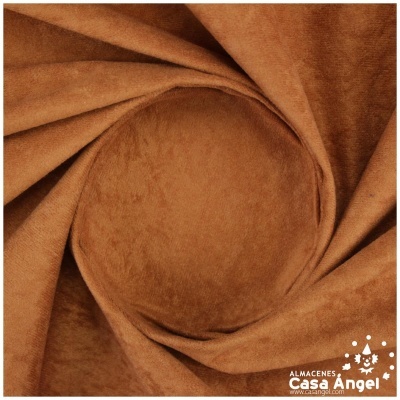 Tecido castanho castanho caramelo enrolado com textura aveludada e logótipo ALMACENES Casa Ángel